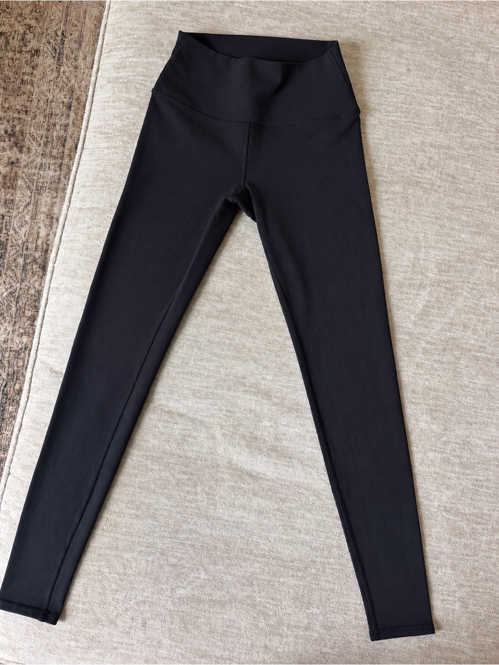 Alo Yoga High-Waist Airbrush Leggings Black Size Medium